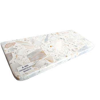 Parapet z konglomeratu Arabescato Bianco grubość 2cm